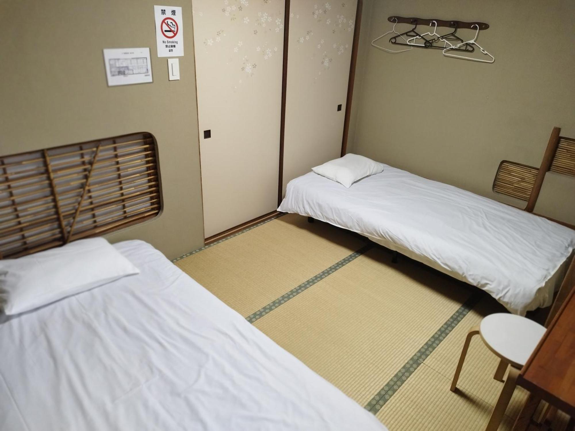 Osaka Guesthouse Sakura Exterior photo